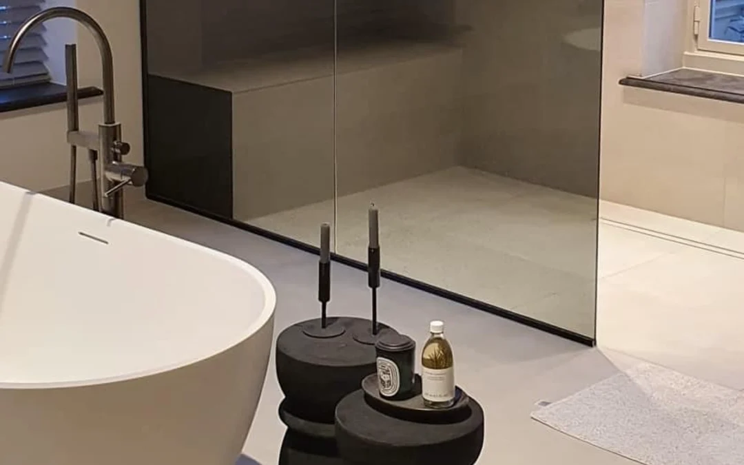 Een unieke badkamercreatie: de douchewand op maat